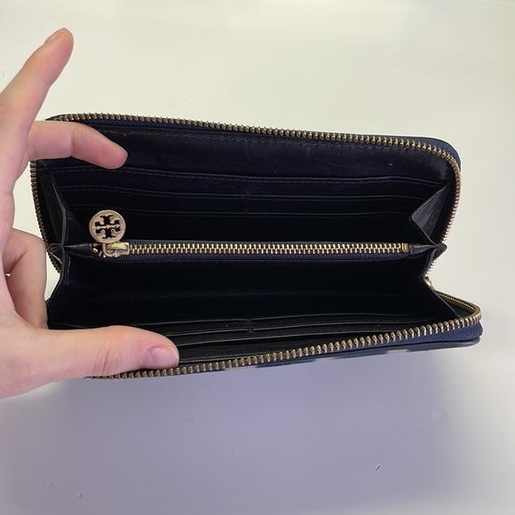 Tory Burch Tie Dye Wallet - Picture 2 of 3